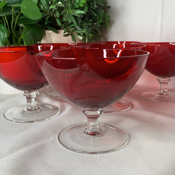Set of 6 vintage ruby red low sherbet / champagne / dessert cups / glasses - Picture 7 of 11
